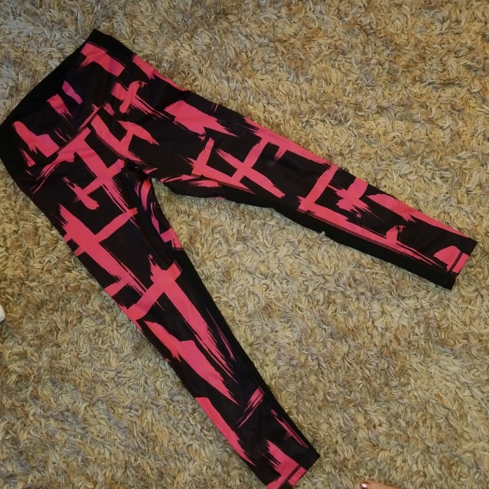 Black and Pink Lucy leggings